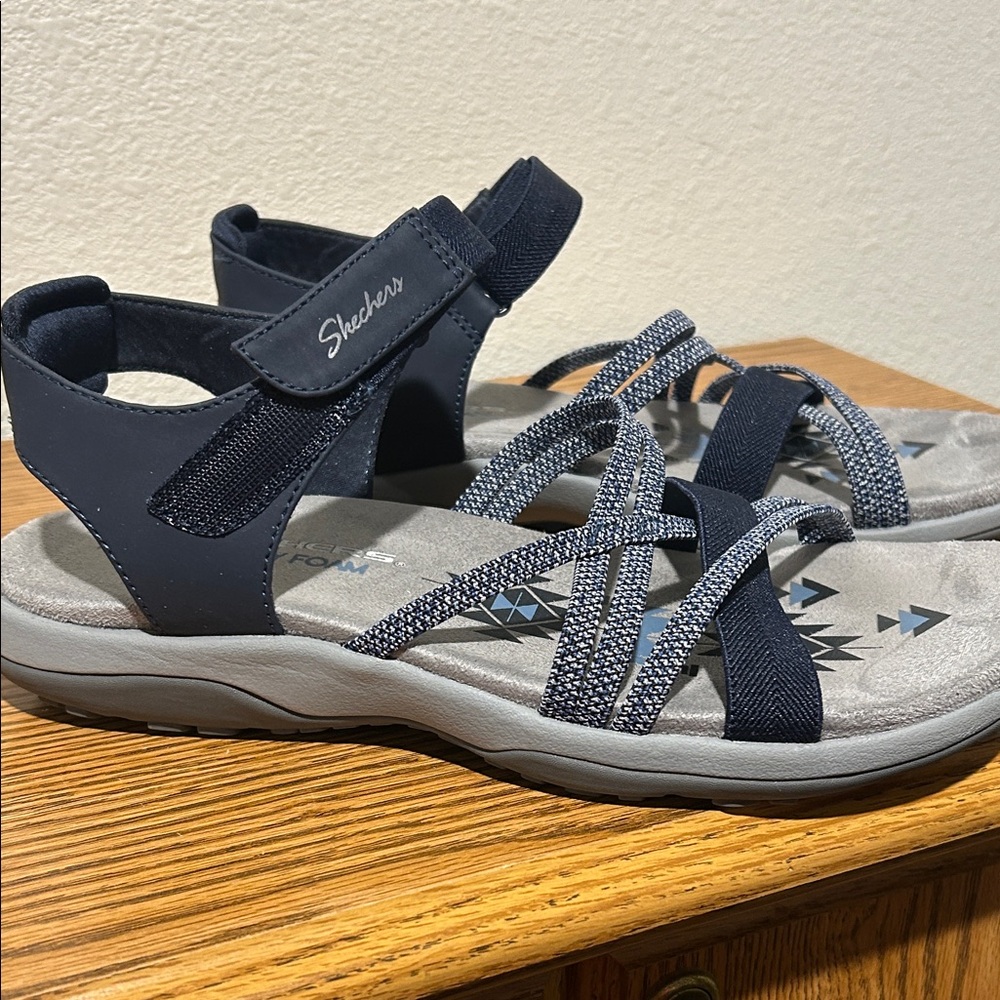 Skechers Navy and Gray Strappy Women’s Sandals - Picture 2 of 9